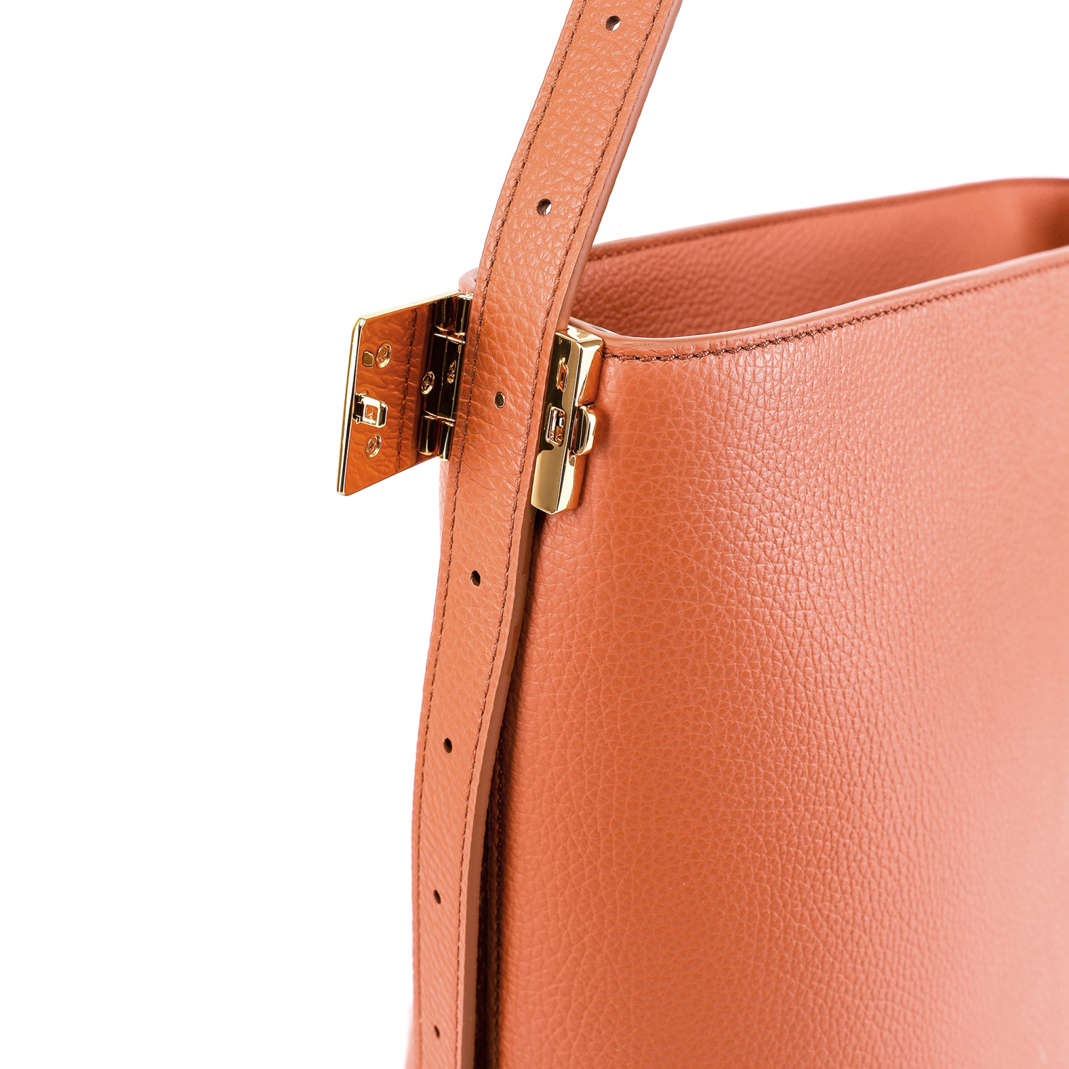 Сумка Coccinelle C-Me Lock M